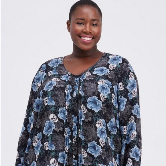 Georgette PinTuck button front blouse - Picture 2 of 4